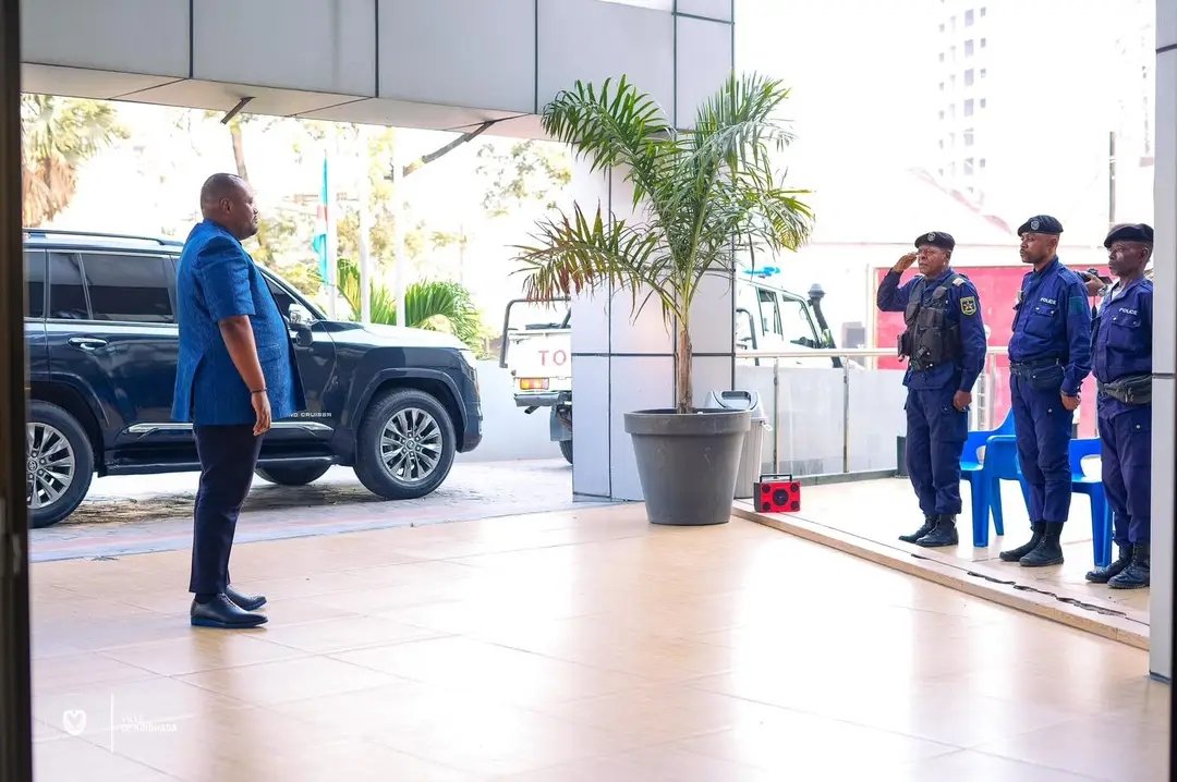 WhatsApp-Image-2026-05-29-at-15.44.33 Le retour du Gouverneur d'une mission officielle, Daniel Bumba injustement critiquer....