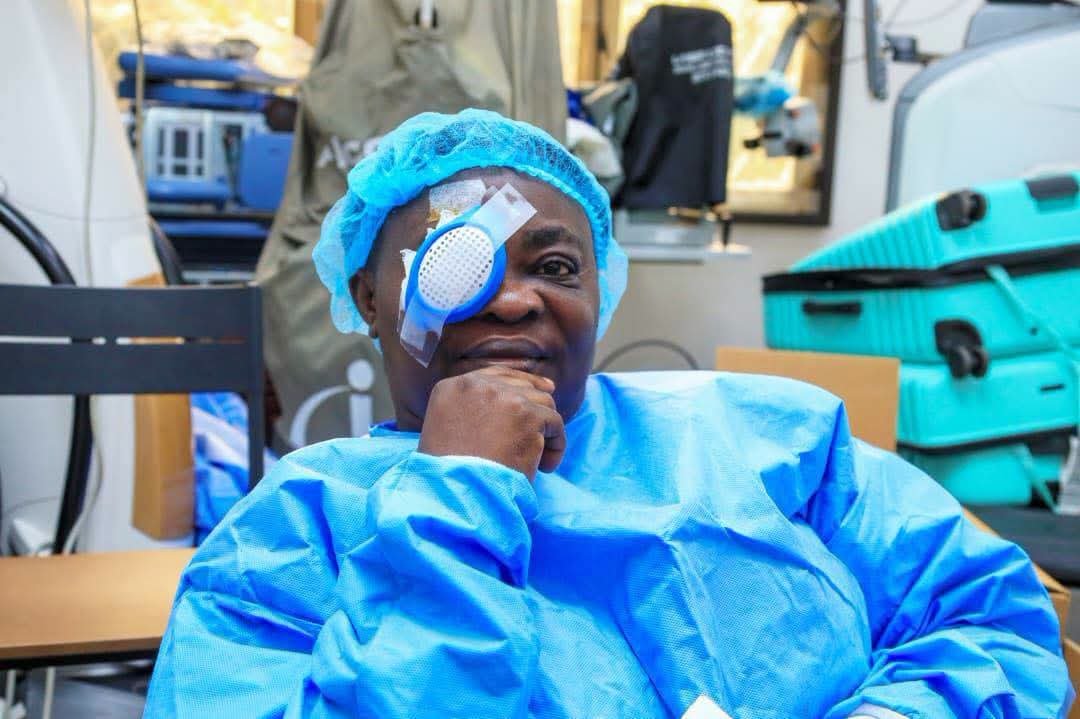 WhatsApp-Image-2026-06-08-at-09.25.42-1 Kinshasa : le Gouverneur Daniel Bumba visite la Fondation Vision et salue la prise en charge gratuite de près de 500 patients atteints de pathologies oculaires