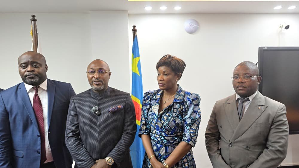 WhatsApp-Image-2026-07-10-at-12.17.08 KINSHASA : le Gouverneur de la ville de Kinshasa ordonne digitalisation de la la « taxe de stationnement » à travers la capitale congolaise